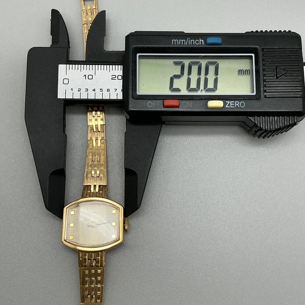 Vintage Timex Womens Watch 20mm Champagne Dial Gold Tone Manual Wind 6.5
